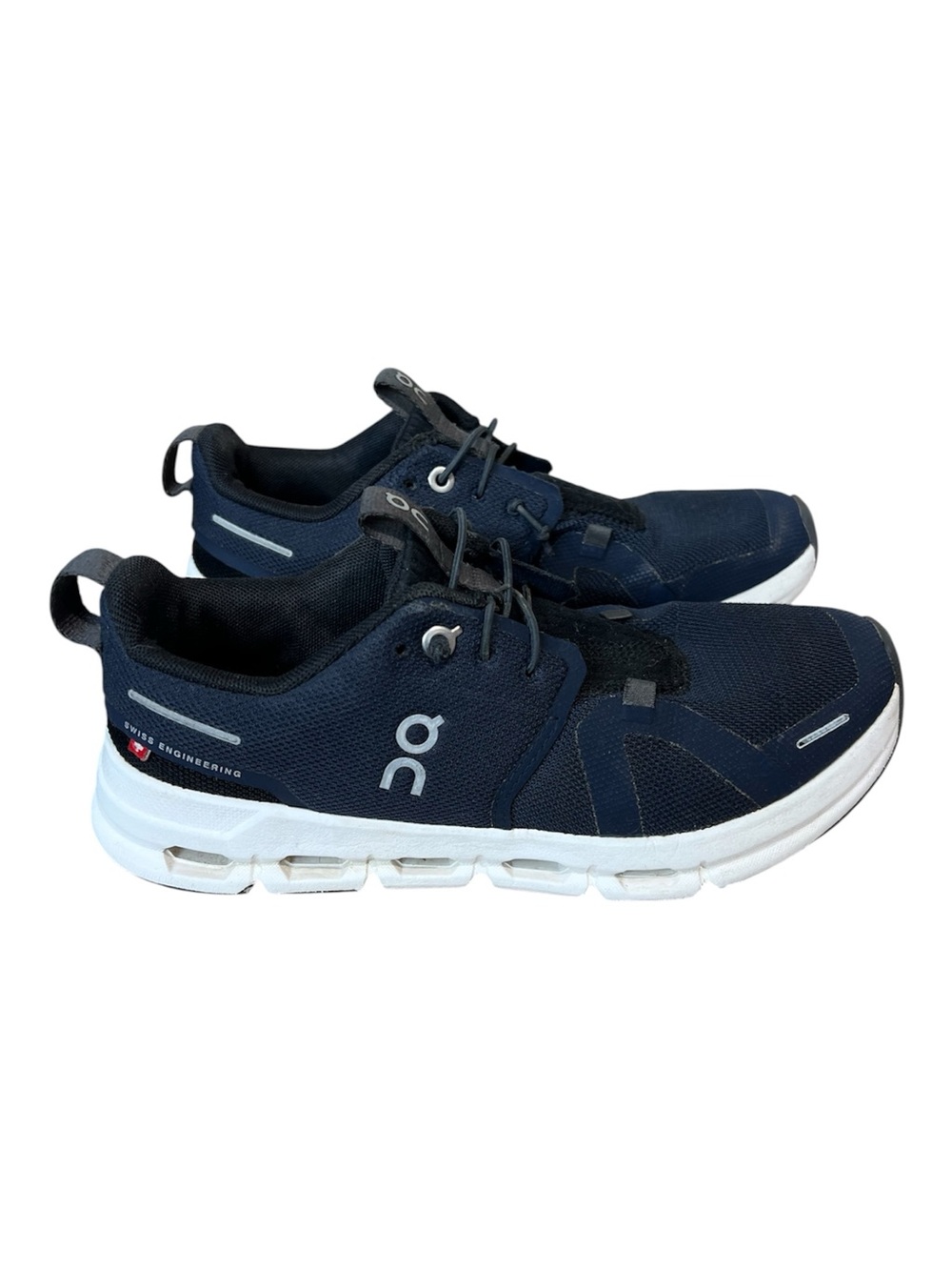 On Cloud Shoes Youth Size 4 Navy